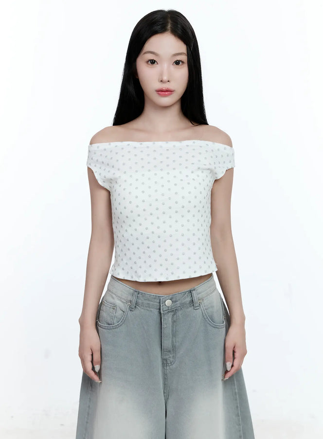 polka-dot-off-shoulder-tee-cg511 / White