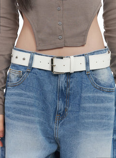 studded-faux-leather-belt-cj524 / White