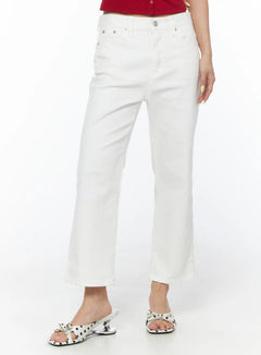 high-waisted-capri-pants-with-slit-cu502 / White