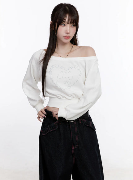 Cat Print Off-Shoulder Cropped Sweatshirt CO501 / white