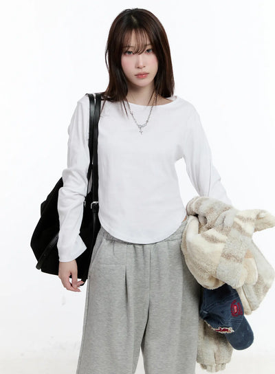 casual-u-neck-long-sleeve-tee-cn525 / White
