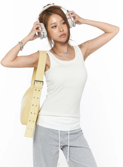 essential-built-in-bra-ribbed-tank-top-cu502 / White