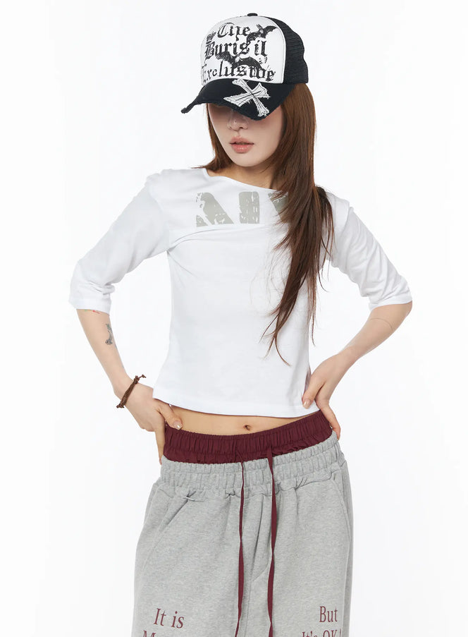 boat-neck-graphic-tee-cy528 / White