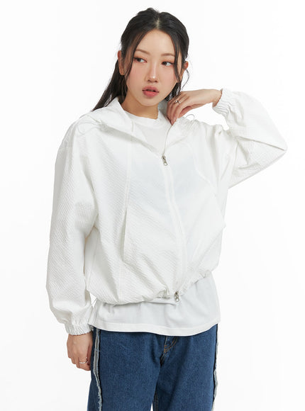 hooded-solid-zipper-windbreaker-cm425 / White