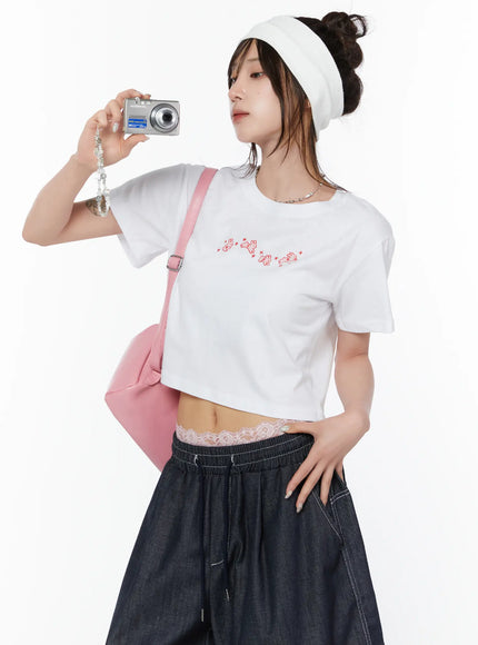 graphic-short-sleeve-crop-top-cy515 / White