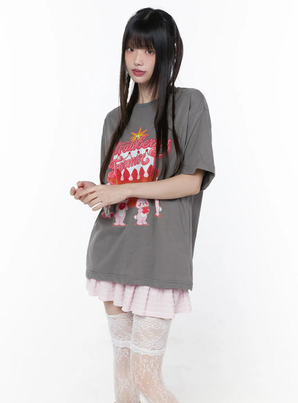 oversized-strawberry-graphic-tee-cu519