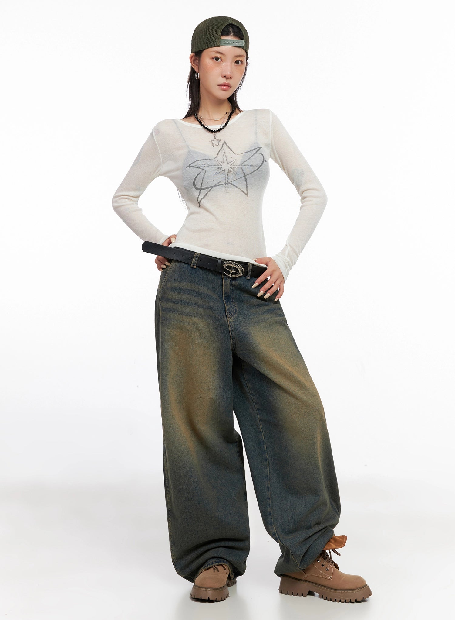 sheer-star-graphic-long-sleeve-top-is508