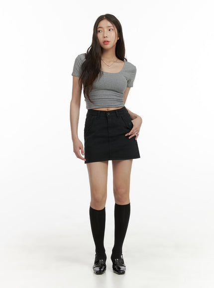 basic-round-neck-cropped-tee-cy417