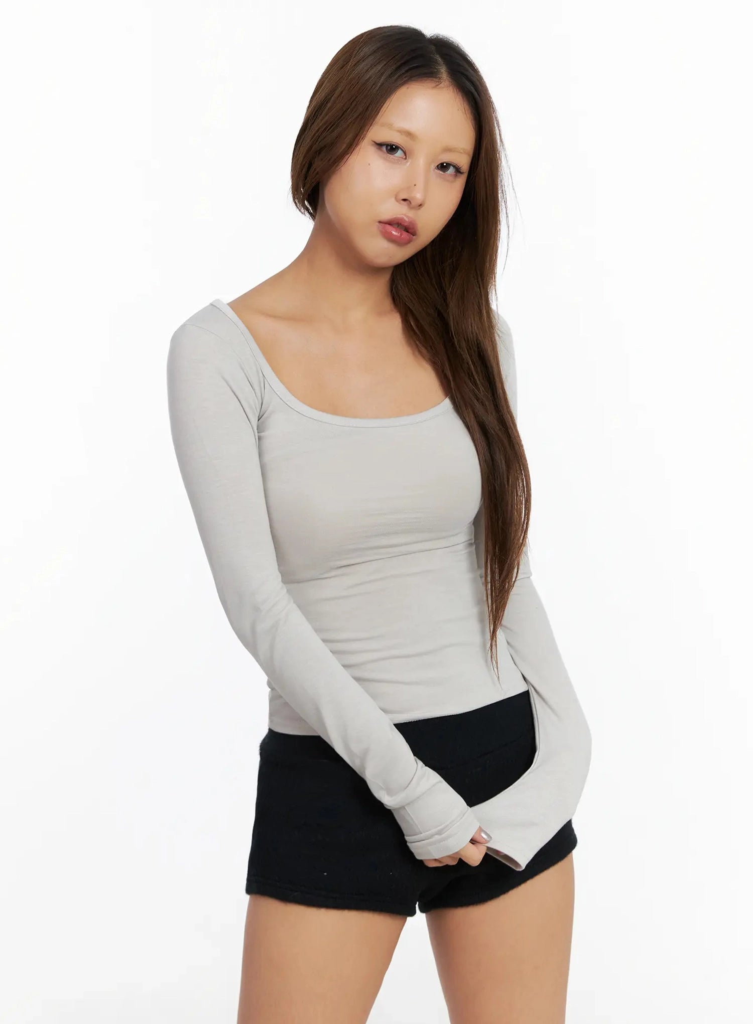 basic-square-neck-long-sleeve-top-in528