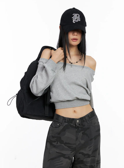 casual-off-shoulder-pullover-cs511