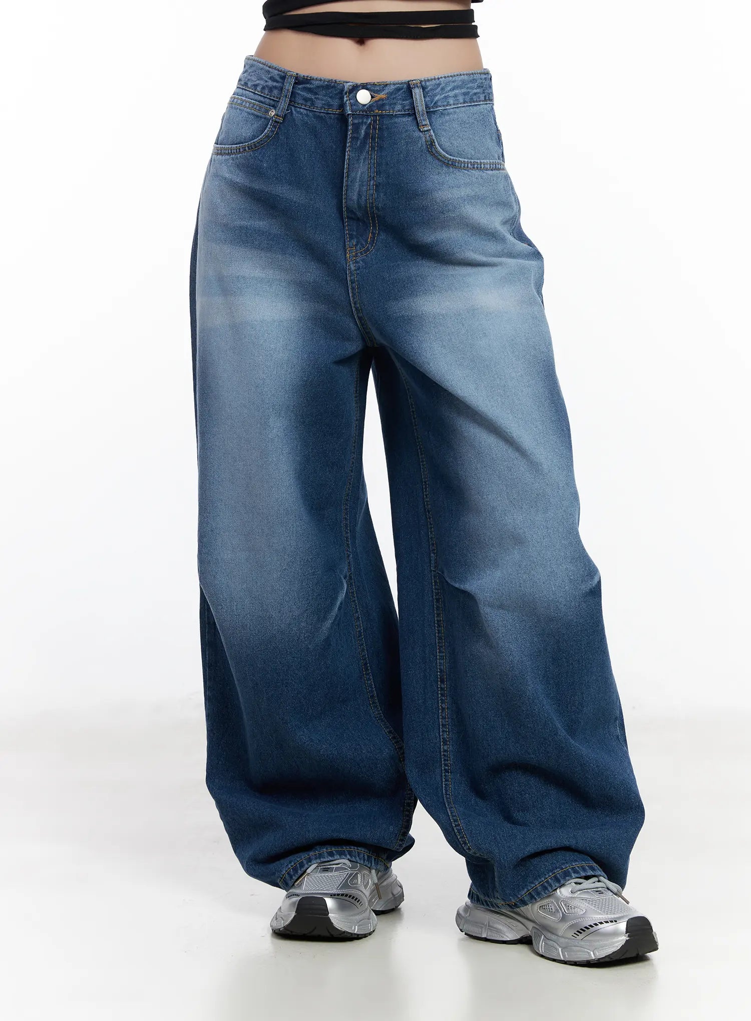azari-washed-baggy-jeans-cj530