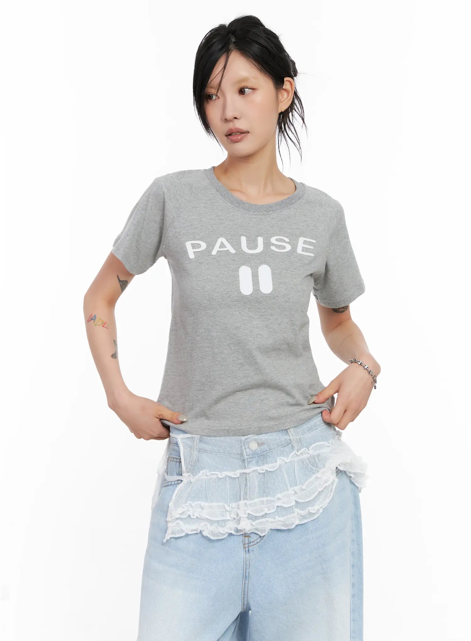 pause-graphic-cropped-tee-cl528