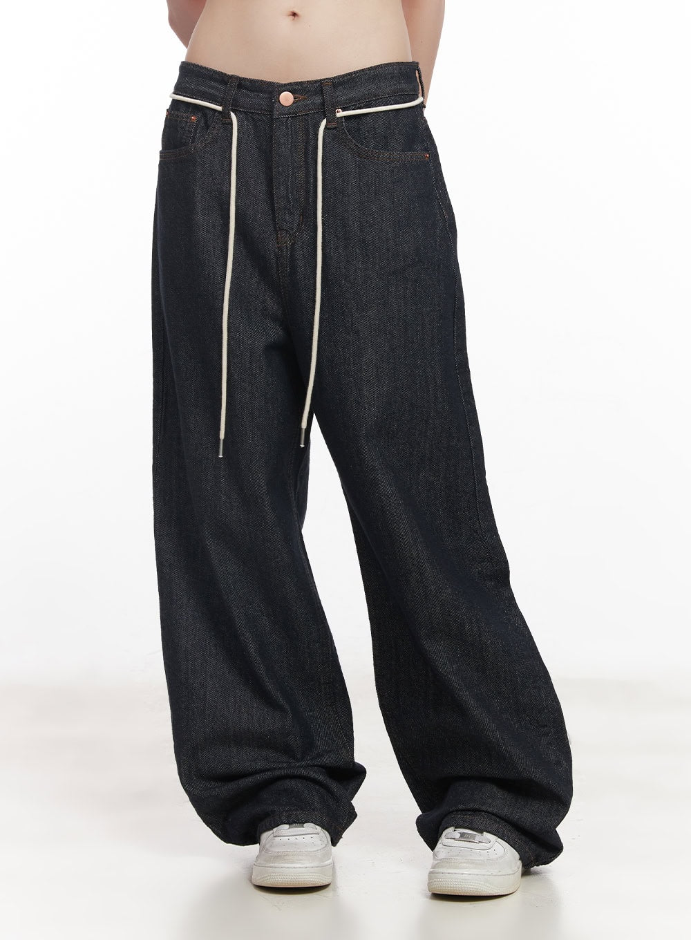 Kirsten String Wide-Leg Summer Denim Jeans IM528 in dark blue, close-up front waist-to-hem view, cream drawstring looped through belt loops, copper button, five-pocket denim construction.