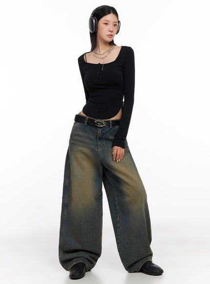 long-sleeve-square-neck-top-is508