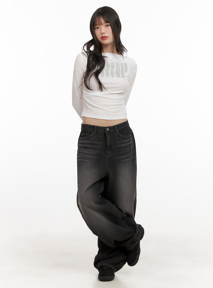 graphic-slim-fit-long-sleeve-crop-top-cj501