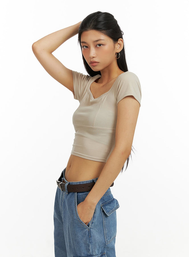 back-cut-out-crop-top-iu412-1