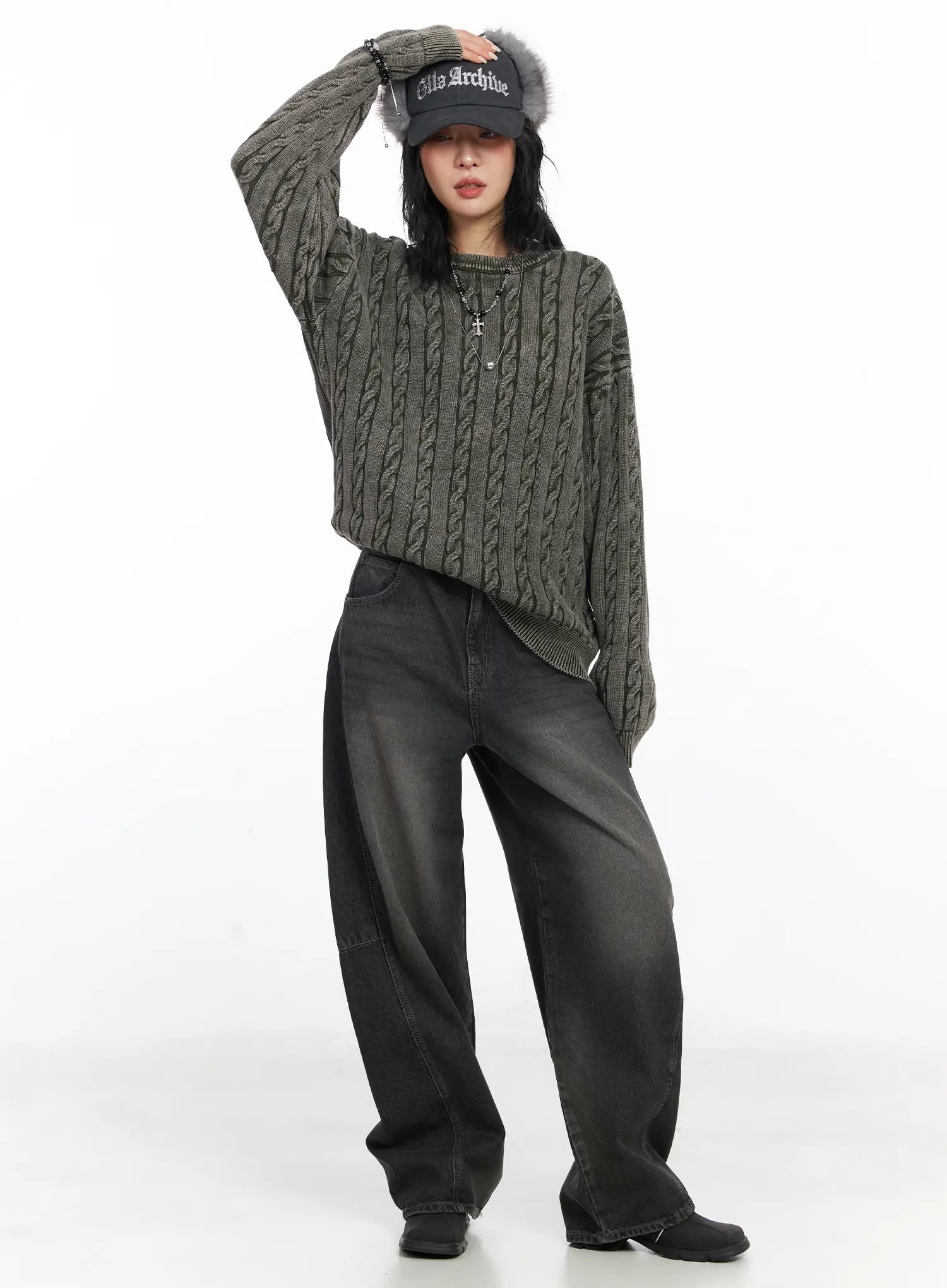 Nayeli Baggy Jeans CJ522 in dark gray, full-body front shot on model, baggy wide-leg cotton denim styled with gray cable-knit sweater and fur-trim cap.