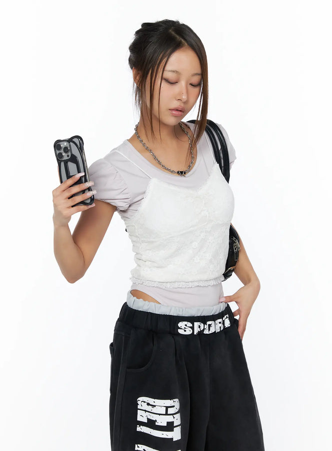 lace-trimmed-camisole-top-ca516