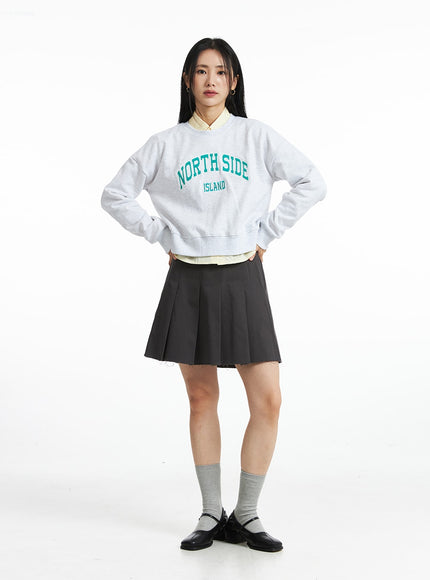 embroidered-letter-sweatshirt-oo323