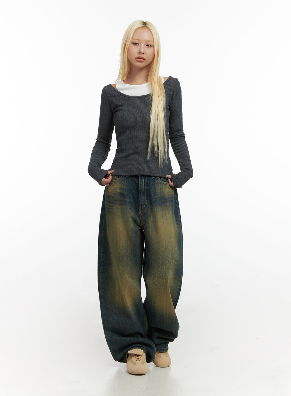 Georgia Vintage Wash Baggy Denim Jeans CO414 in dark blue, full-body front shot on model, oversized silhouette styled with grey ribbed long-sleeve top and white inner tee, beige shoes.