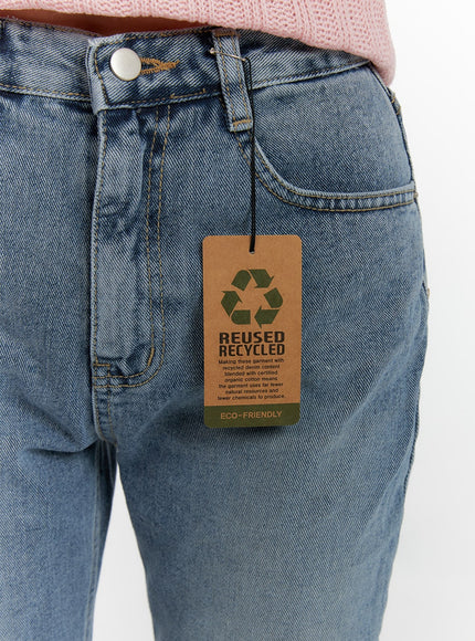 recycled-denim-washed-straight-leg-jeans-of422