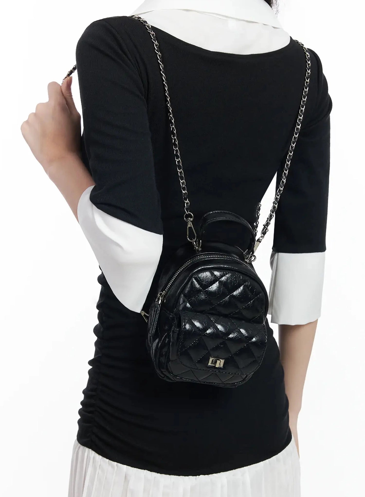 quilted-mini-chain-backpack-im502