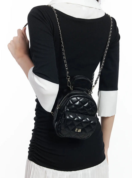 quilted-mini-chain-backpack-im502