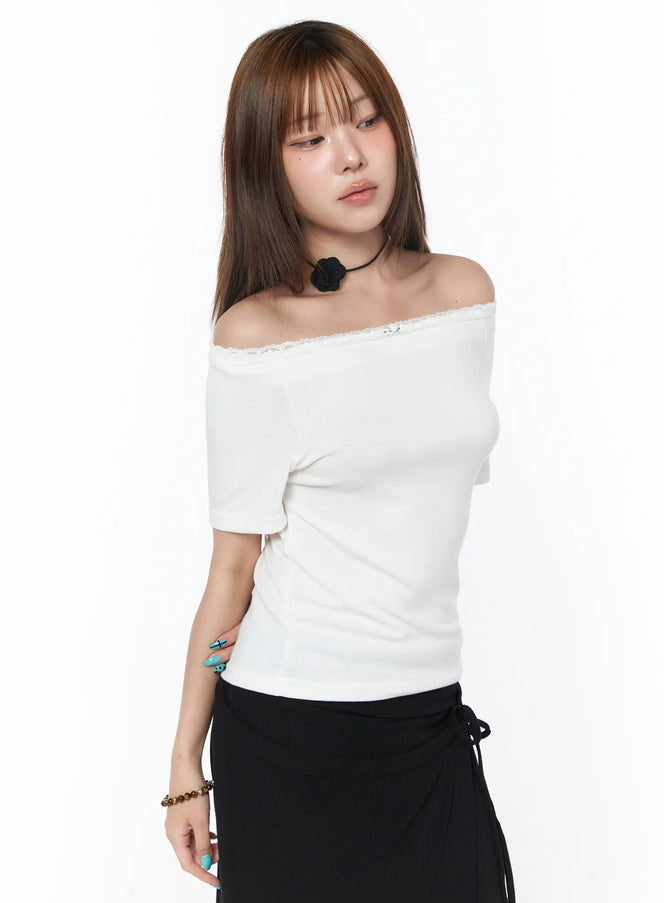 lace-trim-off-shoulder-tee-cy529