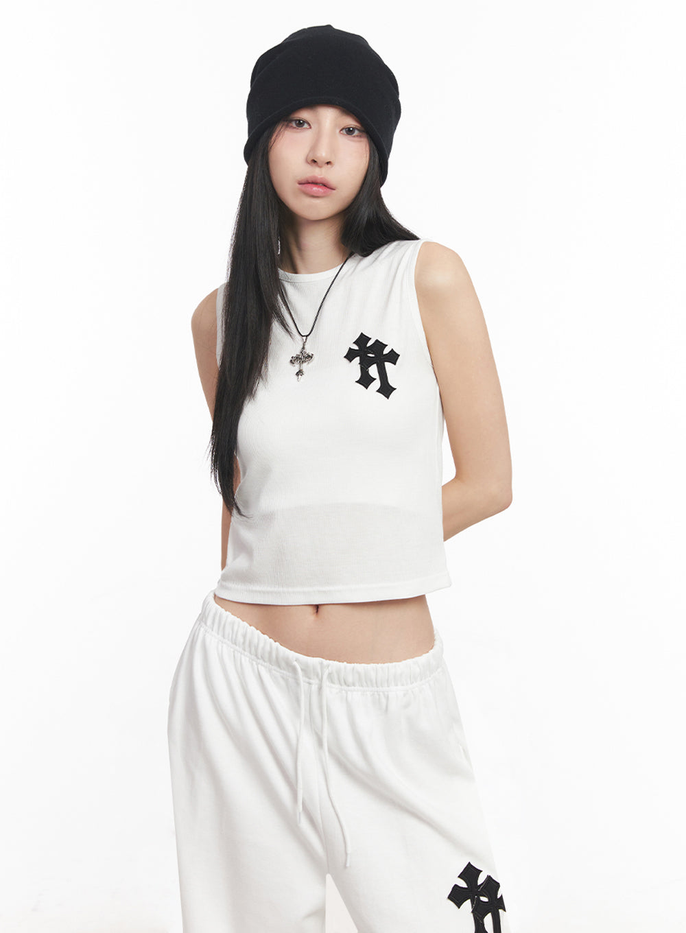 patched-chic-sleeveless-top-iy516