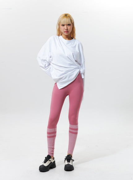 loose-fit-basic-long-sleeve-tee-ig320