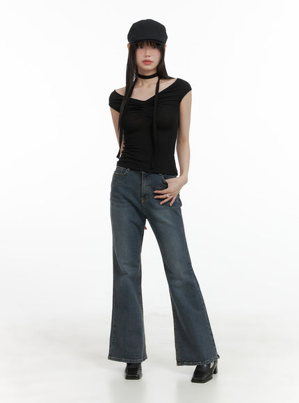 loose-fit-bootcut-jeans-cl412