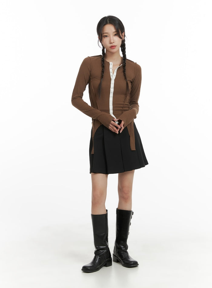 contrasting-button-long-sleeve-top-cm427