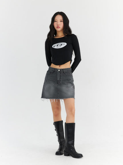 round-neck-graphic-crop-tee-cn306