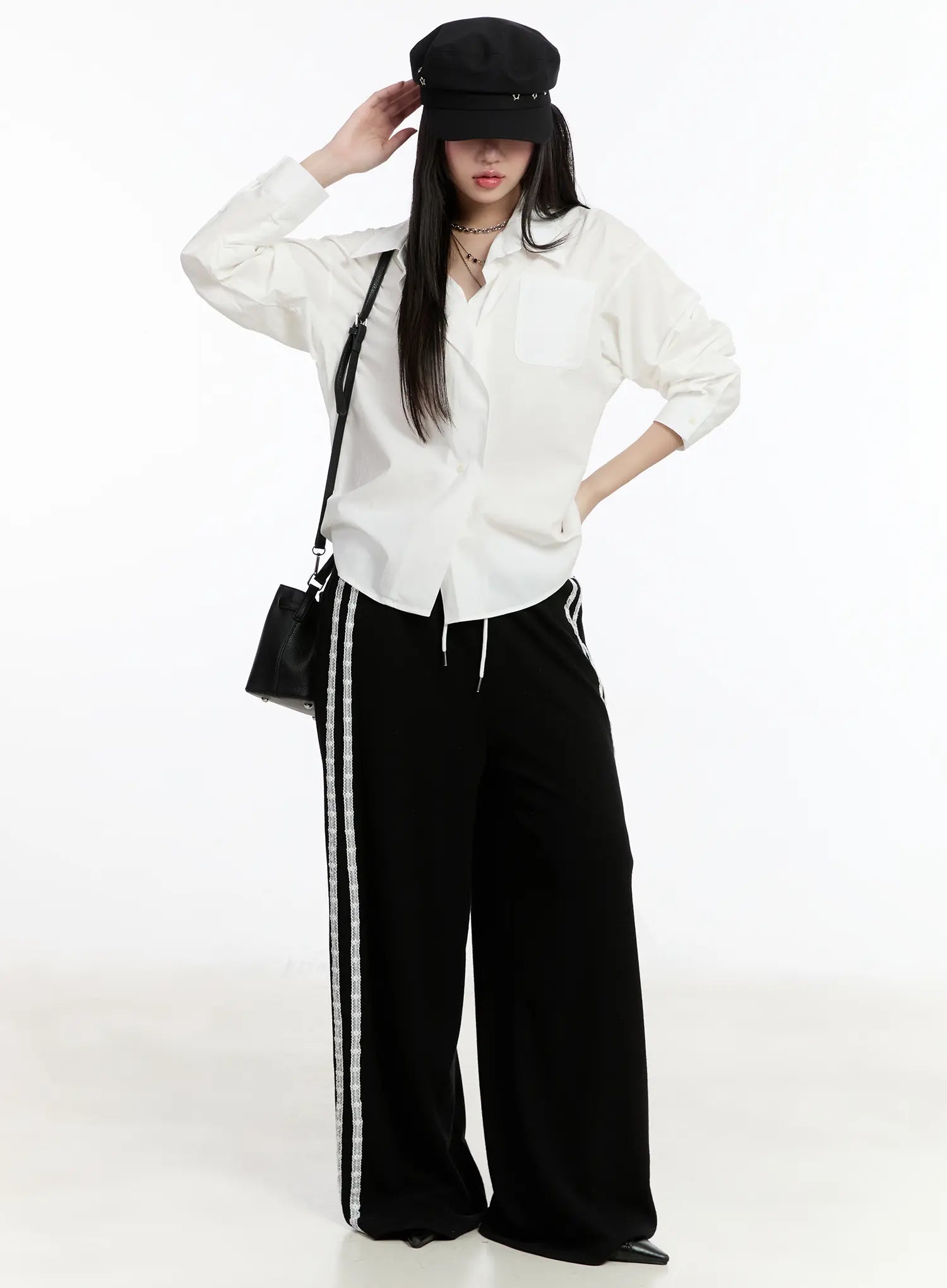 striped-lace-sweatpants-cm511