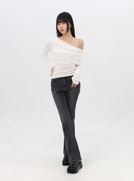 asymmetrical-off-shoulder-shirring-tee-in310