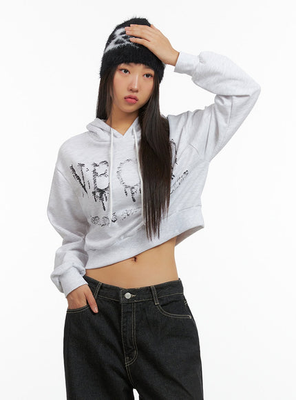 acubi-graphic-crop-hoodie-is402