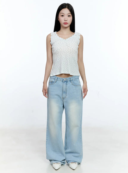 ruffle-v-neck-sleeveless-top-cg512