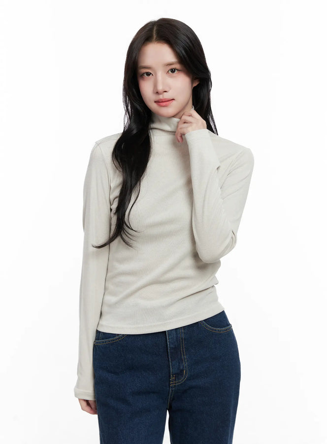 basic-loose-fit-turtleneck-long-sleeve-co523