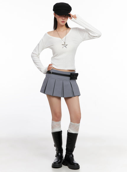 v-neck-eyelet-long-sleeve-top-is515