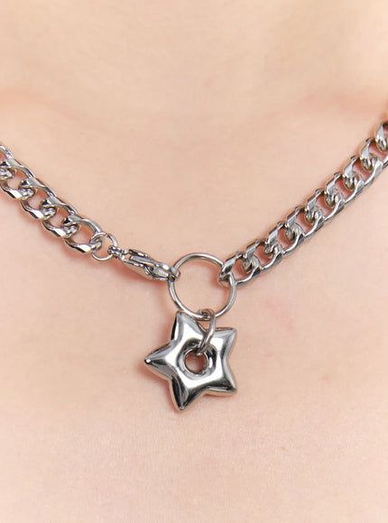 happy-necklace-iu527