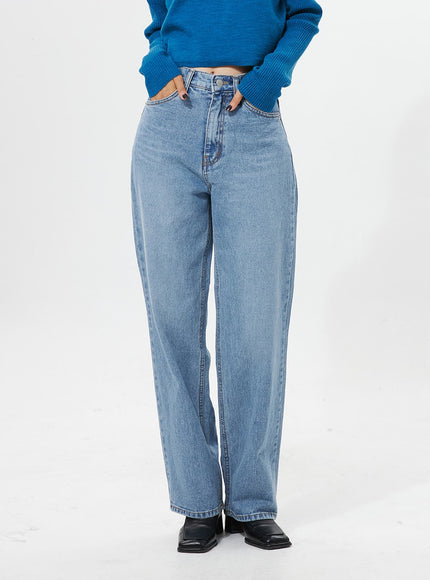 straight-leg-jeans-oo312