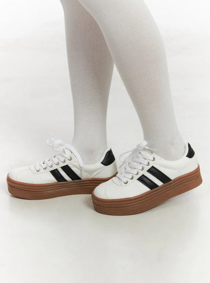 platform-stripe-sneakers-cn527