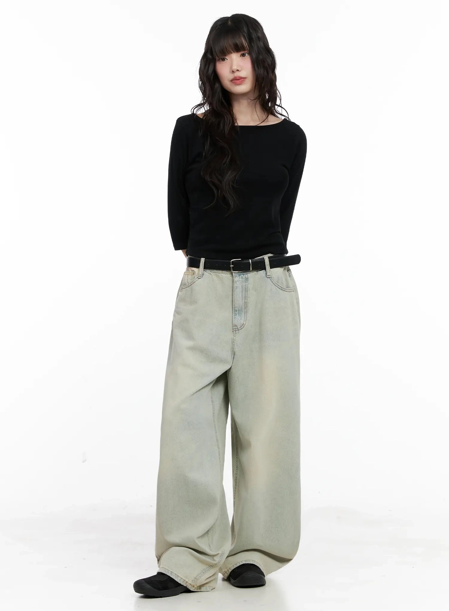 Xiaoting Vintage Style Wide-Leg Denim IL531 in light blue, full-length front shot on model, voluminous wide-leg silhouette pooling at hem, styled with black long-sleeve top and belt.