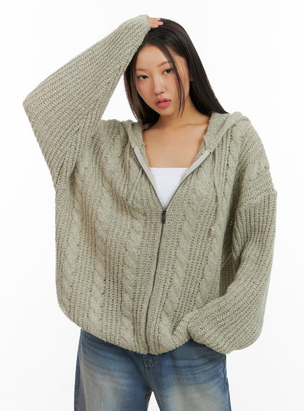 oversized-cable-knit-hooded-sweater-is402