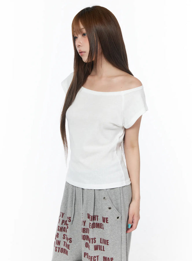 basic-boat-neck-short-sleeve-tee-cy529