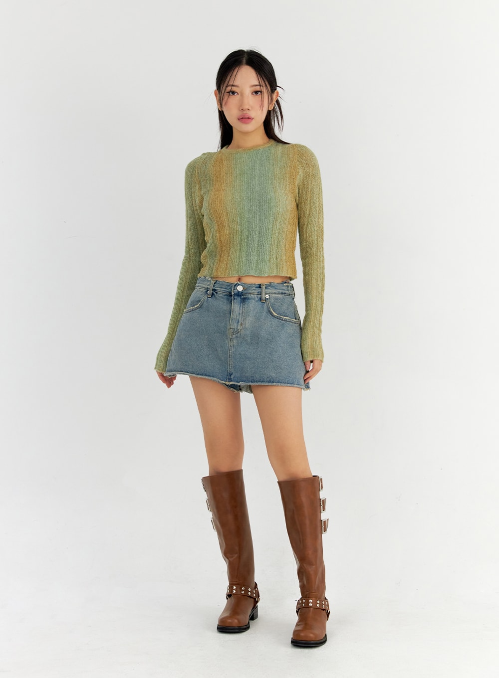 round-neck-gradient-color-crop-sweater-co327