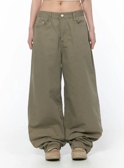 relaxed-fit-wide-leg-pants-cy529