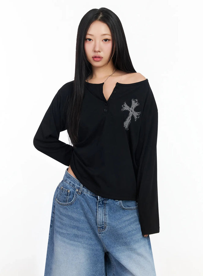 oversized-cross-detail-long-sleeve-top-ca513