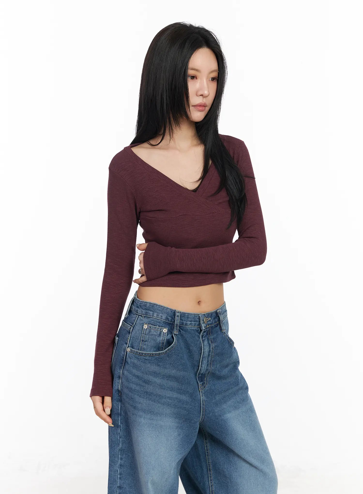 v-neck-long-sleeve-crop-top-cm516