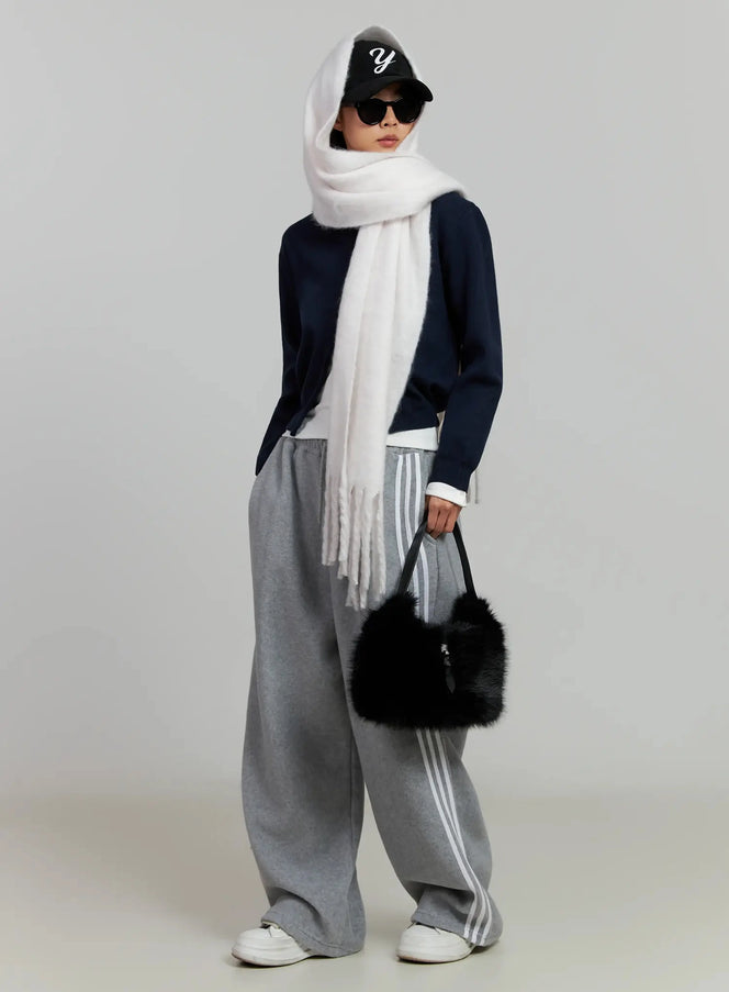 round-neck-knit-cardigan-ij505